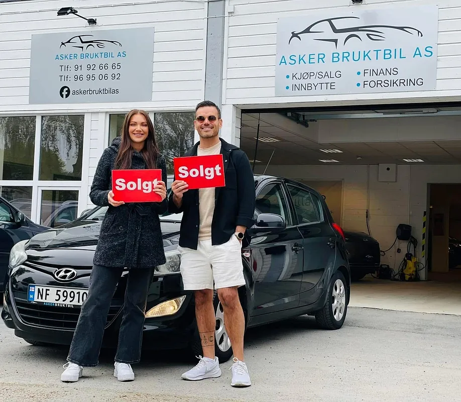 Fornøyd par med en Hyundai fra Asker Bruktbil AS